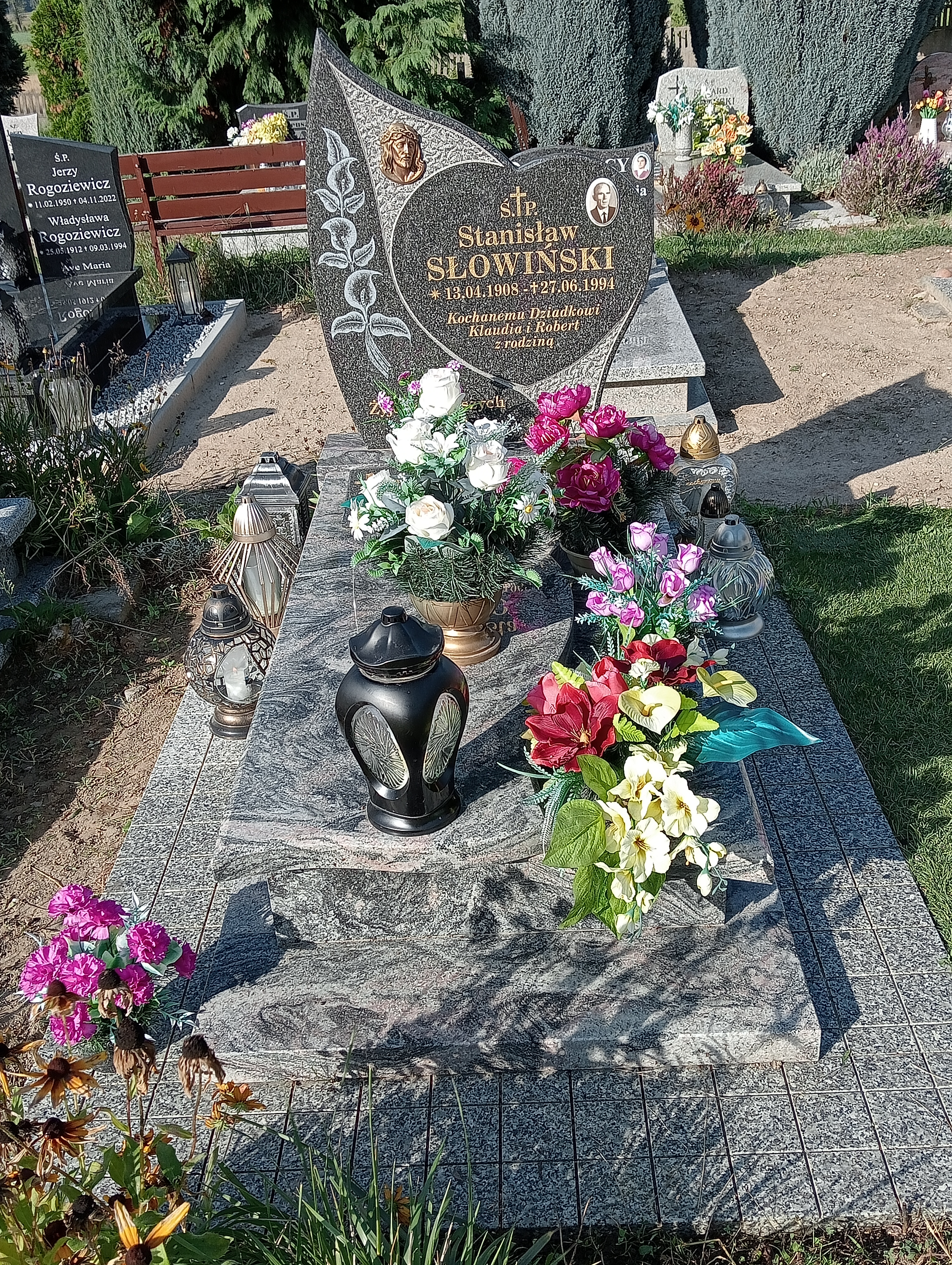 Grób Stanisław Słowiński